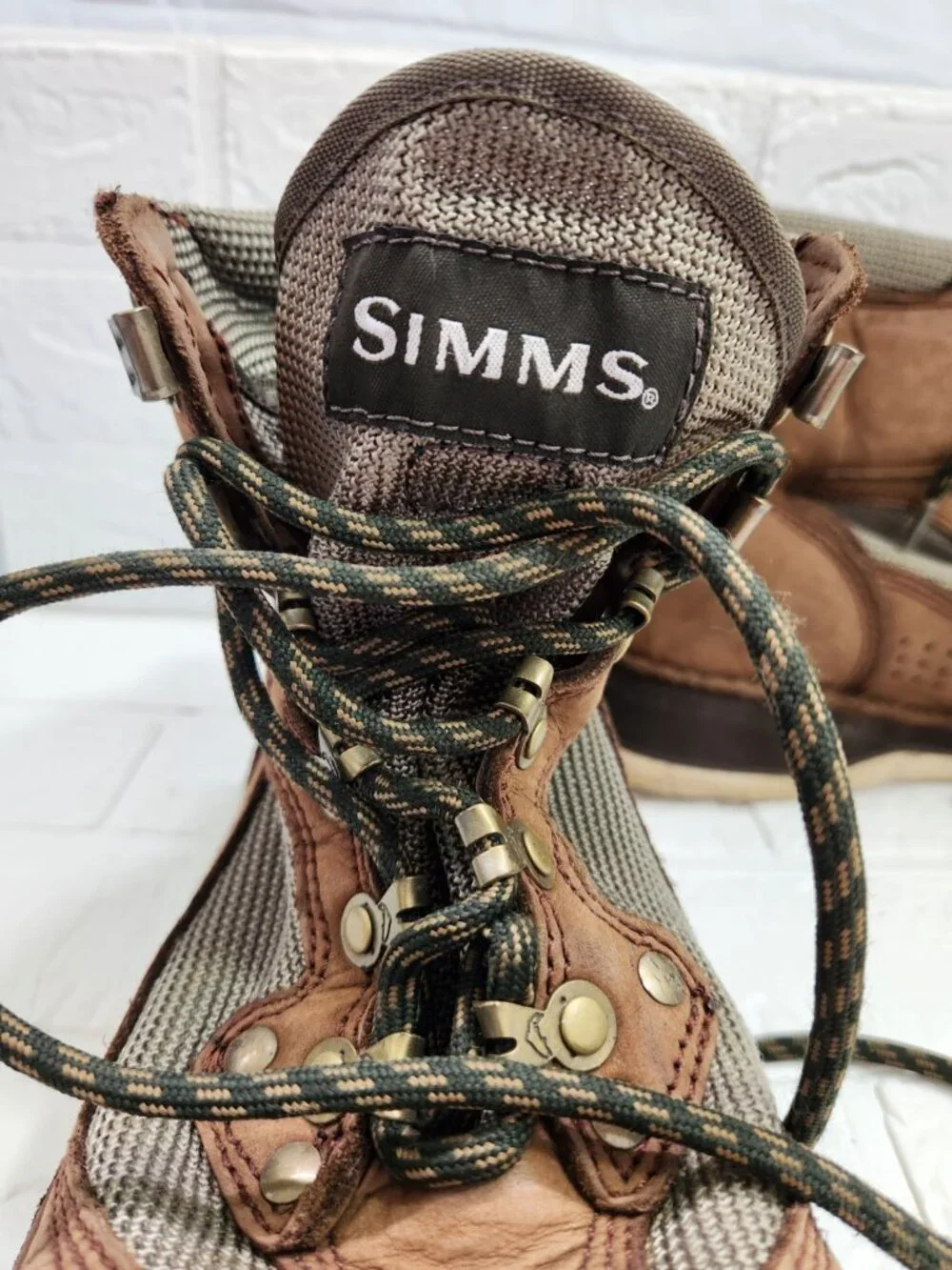 Simms Fishing Wading Boots Men Size 9 Brown Suede Felted Sole Lace Up High Top